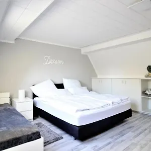 Apartment Zwei In, Randersacker